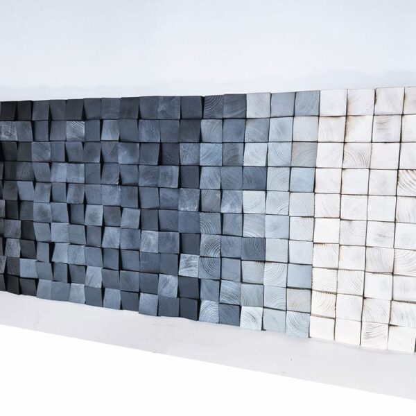 Mural de madera en blanco, gris y negro