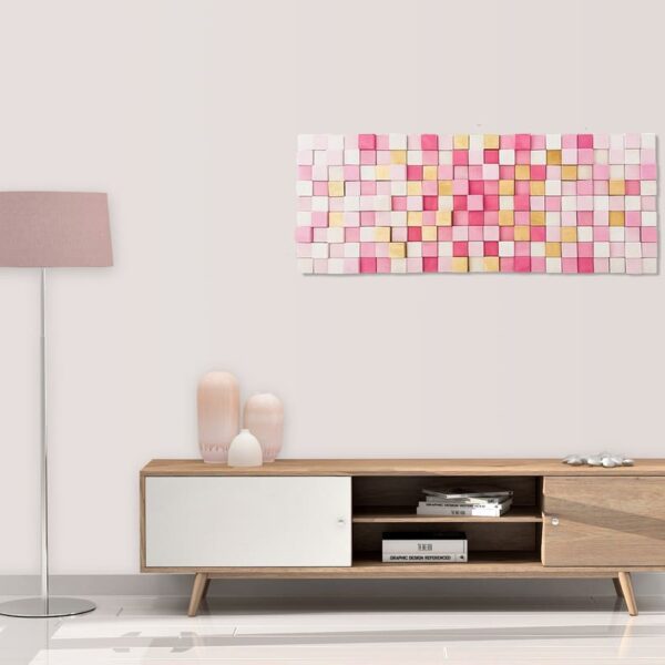 Mosaico mural de madera en rosa y dorado